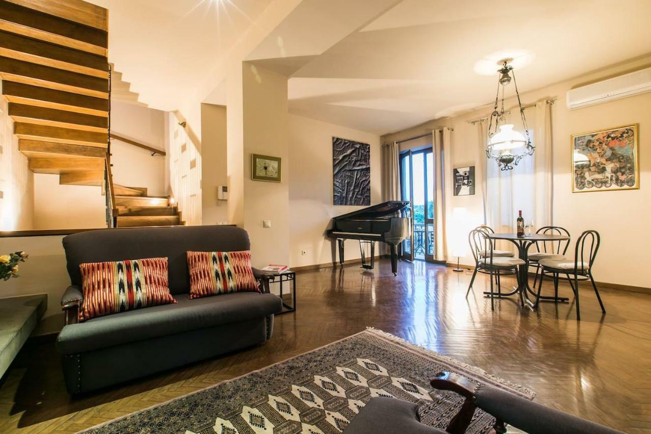 Proper Apartment - Duplex Home Тбилиси Екстериор снимка